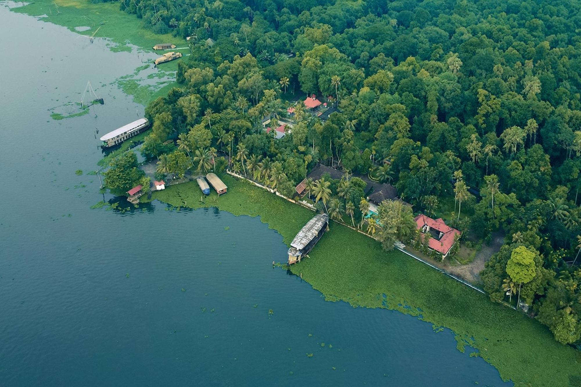 Blusalzz Villa - Muhamma, Alleppey - Kerala アーラップーザ県 エクステリア 写真